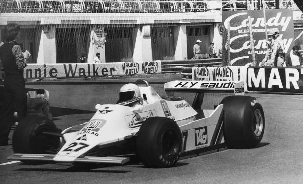 alan_jones_-_williams_fw07_at_rascasse_during_practice_for_the_1979_monaco_gp_49984746103