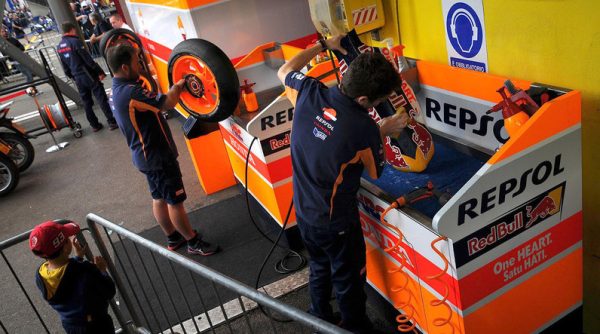 Detersivi, prodotti per la casa e sponsorizzazioni: una strategia vincente, RTR Sports