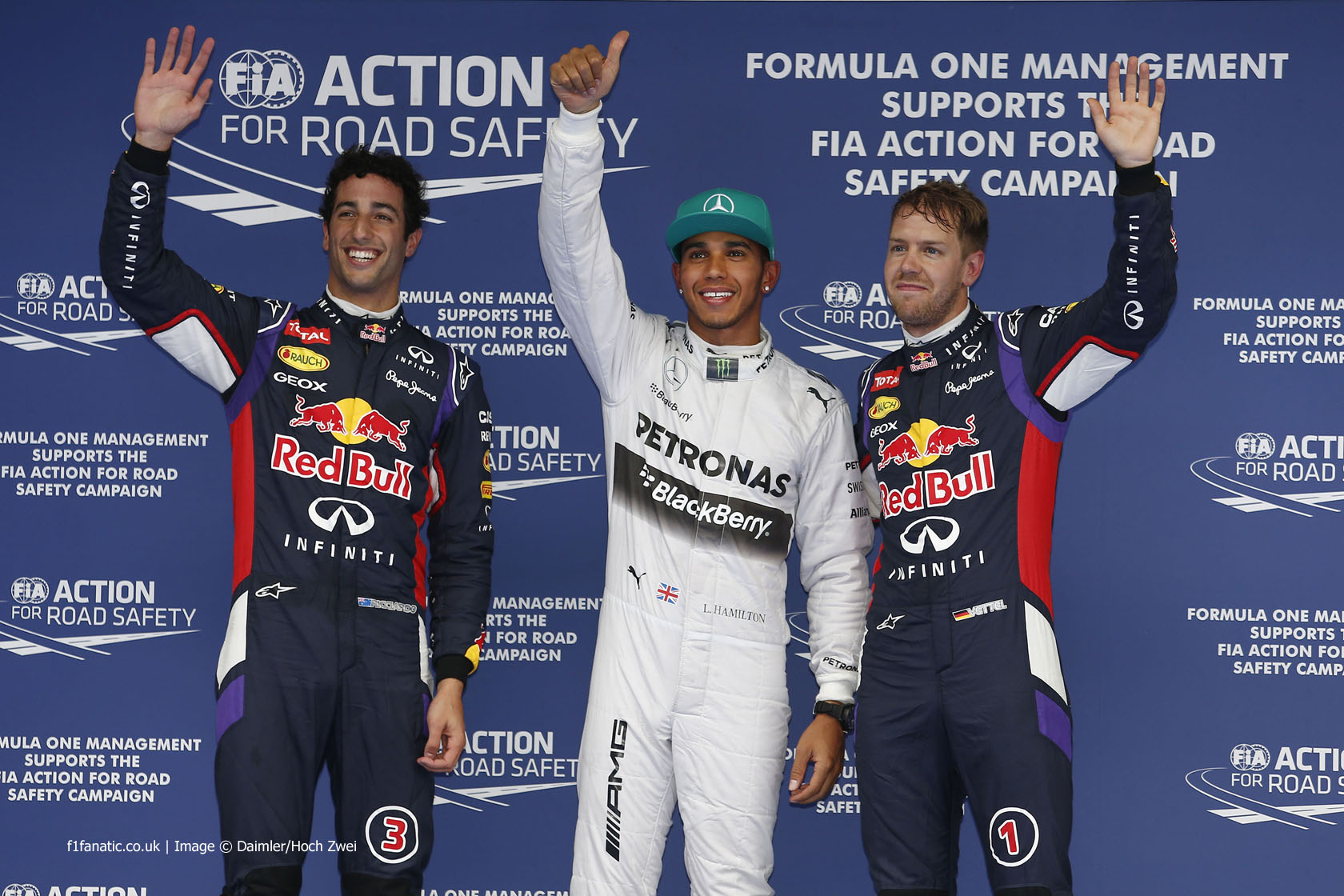 Daniel Ricciardo, Lewis Hamilton, Sebastian Vettel, Shanghai International Circuit, 2014