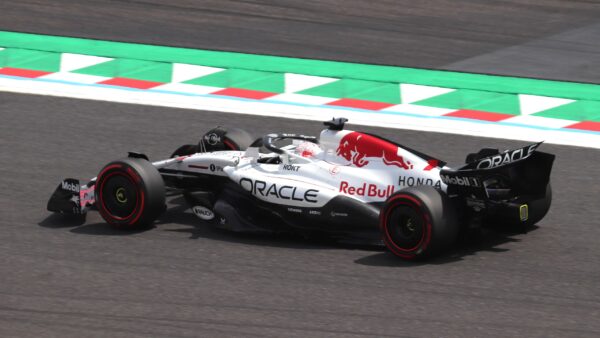 How much should I pay to put my company's logo on an F1 car?